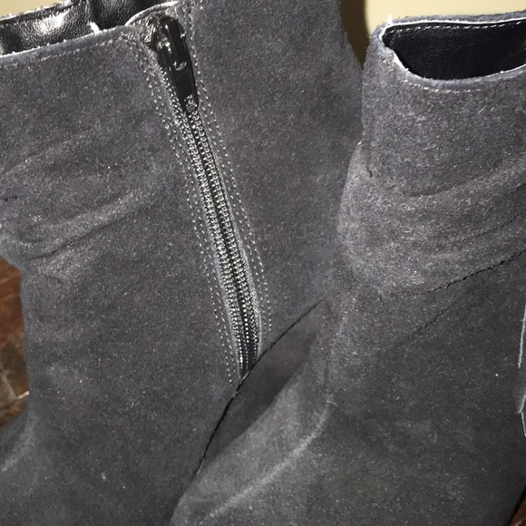 Express Black Fringe Wedge Booties - Picture 4 of 8